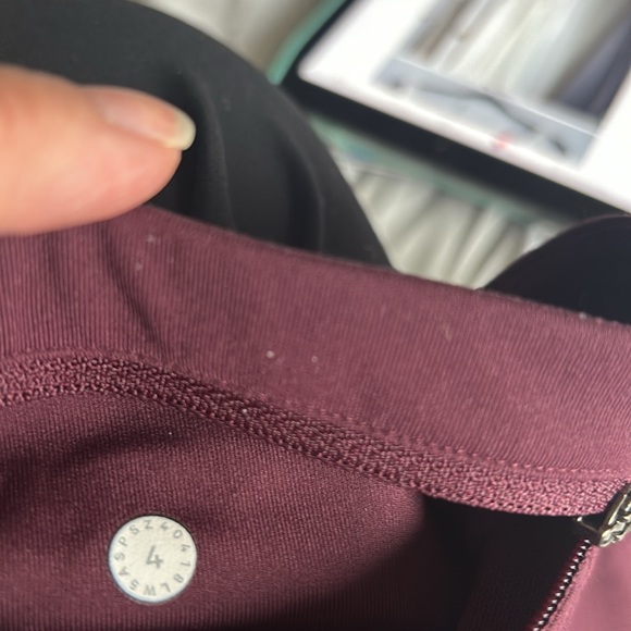 Lululemon Speed Up Tight - Picture 9 of 9